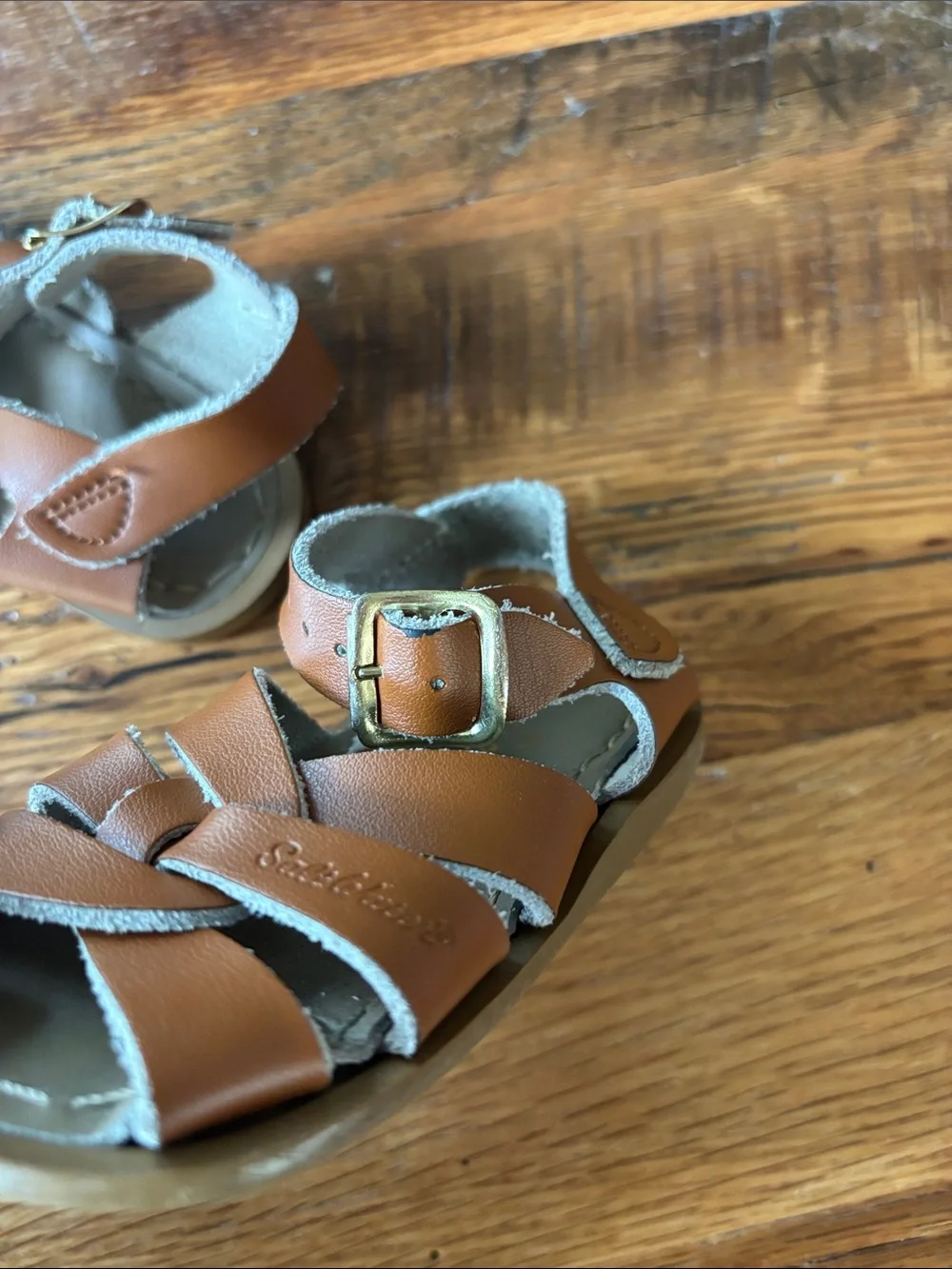 Salt Water Sandals by Hoy questions leave